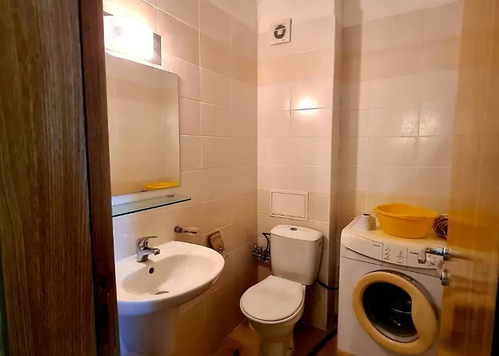 Aparthotel тристаен просторен с две отделни спални Slantschew brjag