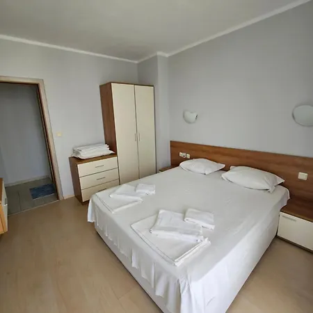 тристаен просторен с две отделни спални Lejlighedshotel *