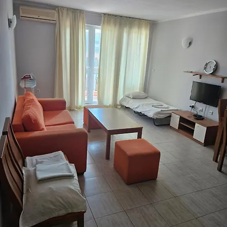 Lejlighedshotel тристаен просторен с две отделни спални *