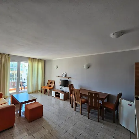 Lejlighedshotel тристаен просторен с две отделни спални