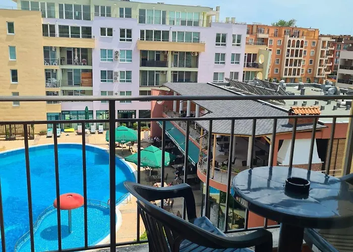 тристаен просторен с две отделни спални 아파트호텔 *