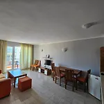 Apartahotel тристаен просторен с две отделни спални